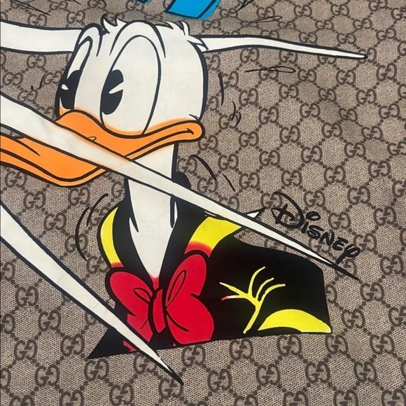 Gucci Brown and Blue Donald Duck Graphic Shirt - Picture 8 of 9